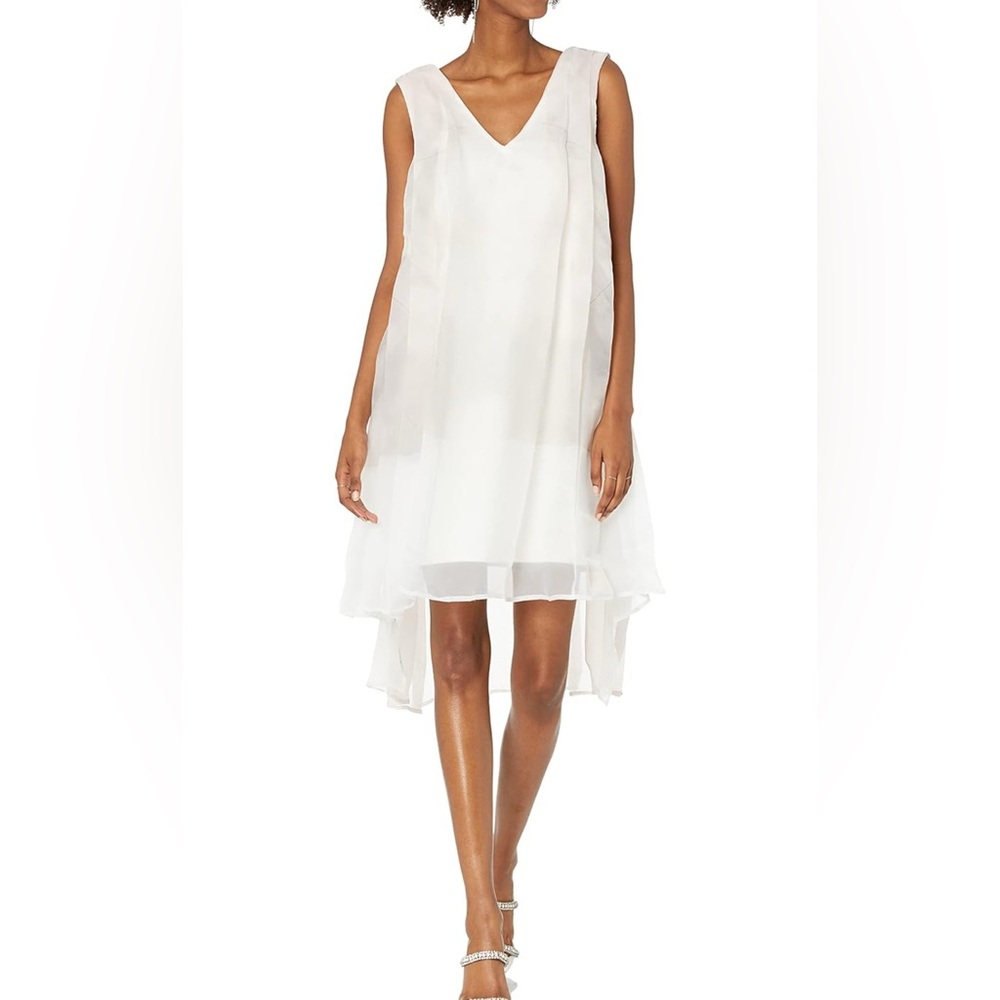 Episode Making the Cut Season 2
3 Winning Look Joshua and Lucie's Dress